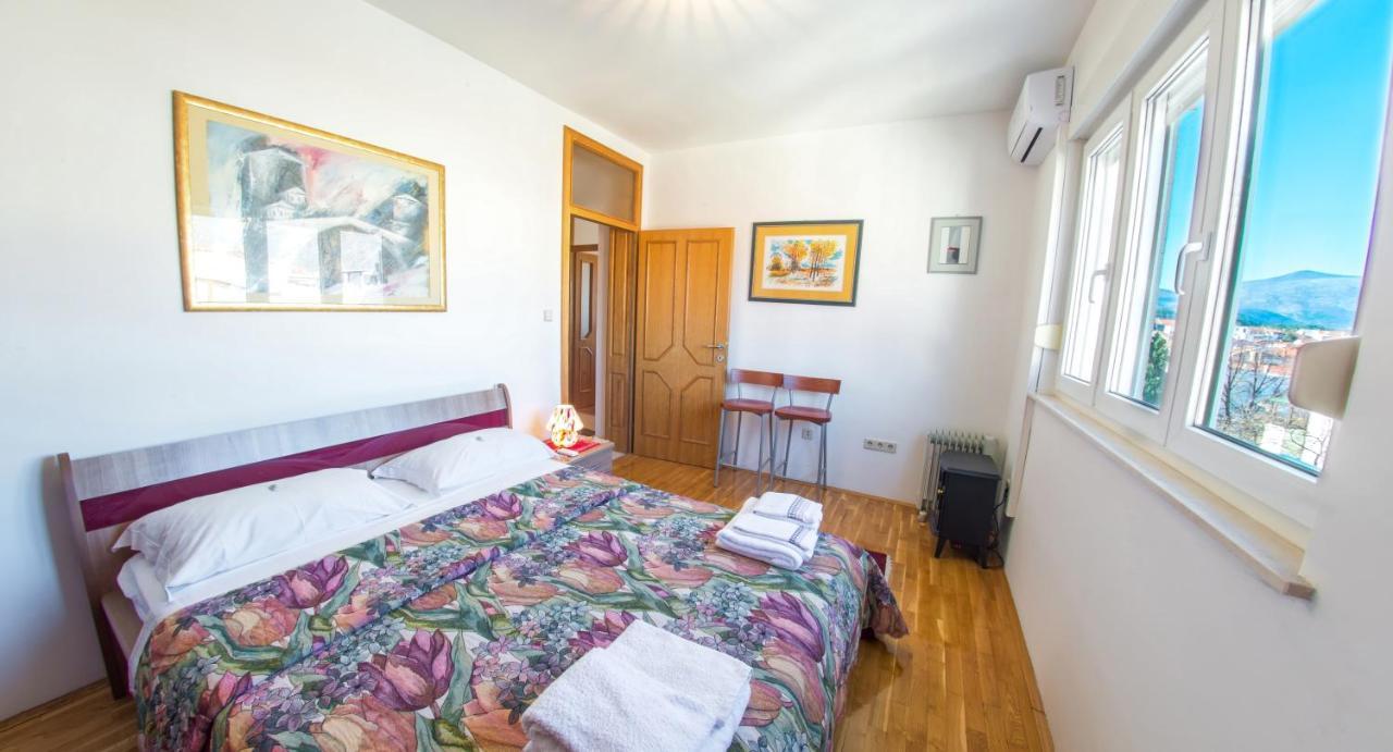 Apartment Italy - Promenade 모스타르 외부 사진